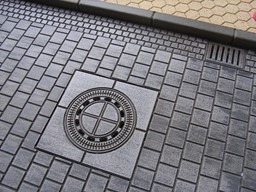 Zeige Details für Kanaldeckel-Set Bild von Kanaldeckel-Set