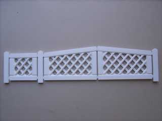 Picture of Gate and door for wooden lattice fence