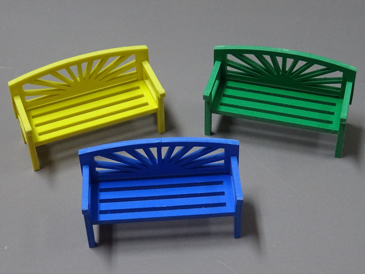 Picture of Bench coloured