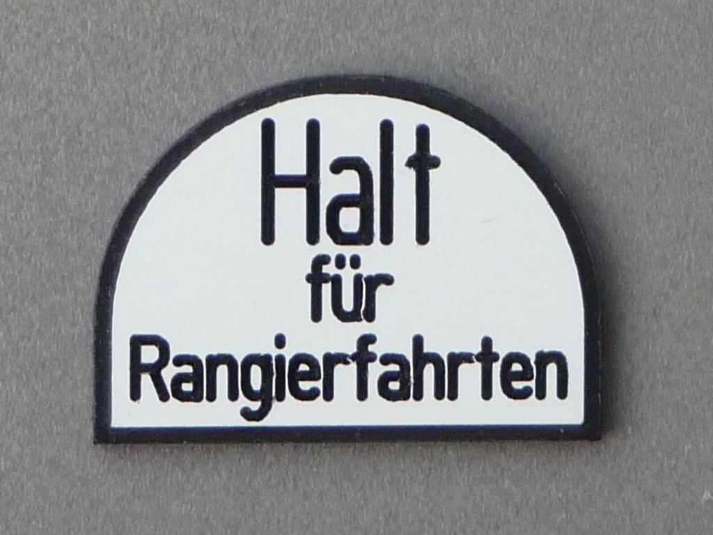Rangierhalttafel Ra 10: Halt für Rangierfahrten 22 x 16 mm, 2-Schicht-Kunststoff