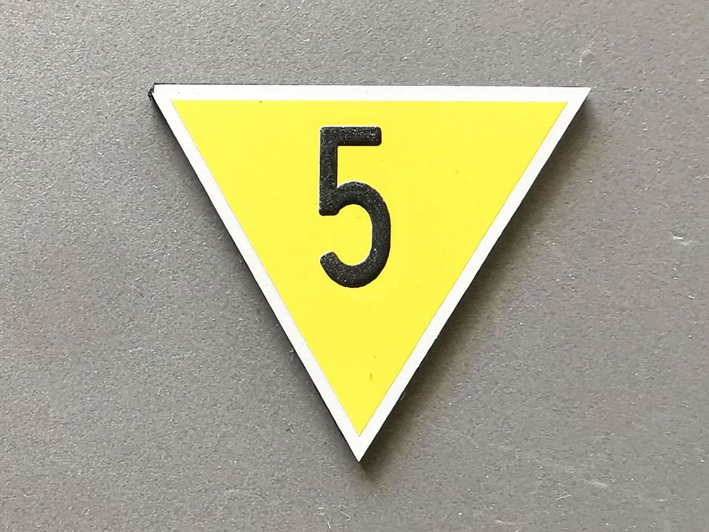 Langsamfahrankündigungsscheibe Lf 1, Spitze unten 5  30 mm, 3-Schicht-Kunststoff
