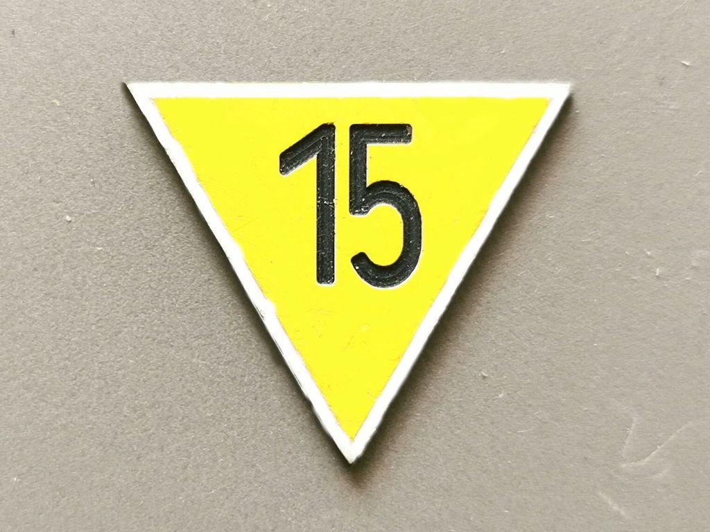 Langsamfahrankündigungsscheibe Lf 1, Spitze unten 15  30 mm, 3-Schicht-Kunststoff