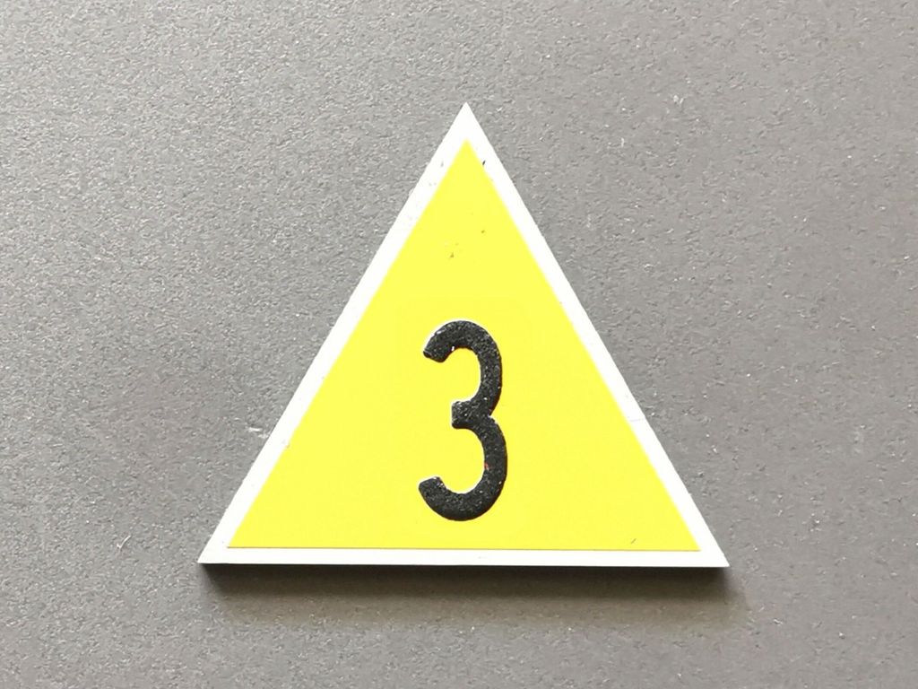Langsamfahrankündigungsscheibe Lf 1, Spitze oben 3  30 mm, 3-Schicht-Kunststoff