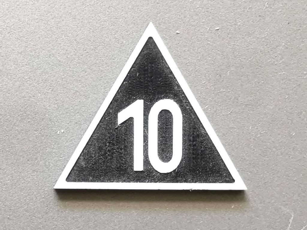 Geschwindigkeitsanzeiger Zs 3, weiß/schwarz, Spitze oben 10  30 mm, 2-Schicht-Kunststoff