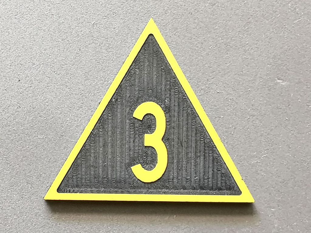 Geschwindigkeitsvoranzeiger Zs 3v, gelb/schwarz, Spitze oben 3  30 mm, 2-Schicht-Kunststoff