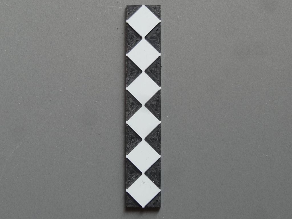 Rautentafel Bü 2 / Zs 103, 6 Rauten klein 27 x 5 mm, 2-Schicht-Kunststoff