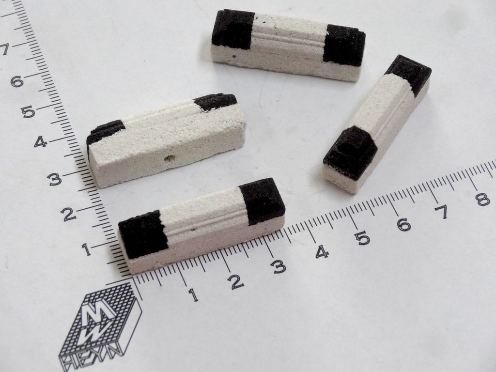 Grenzzeichen Österreich, 4 Stück 4 Stück 35 x 9 x 13 mm