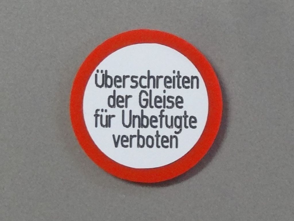 Überschreiten der Gleise für Unbefugte verboten D = 20 mm, 3-Schicht-Kunststoff
