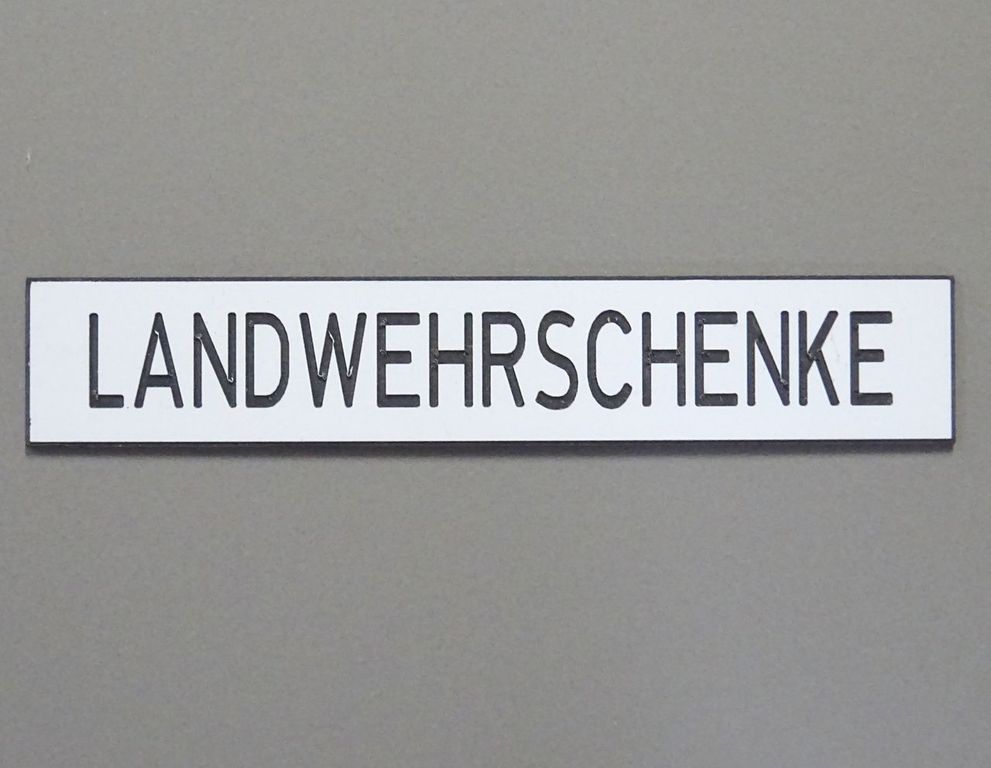 Bahnhofsschilder 4er-Set Typ L groß 20 mm hoch, 4er-Set, 2-Schicht-Kunststoff