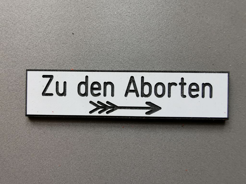 Zu den Aborten, nach rechts, Kunststoff 55 x 13 mm, 2-Schicht-Kunststoff