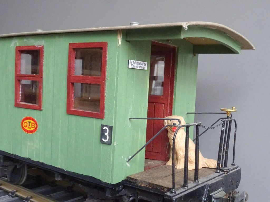 Der Aufenthalt auf der Bühne ist verboten 20 x 5 x 0,8 mm, 2-Schicht-Kunststoff