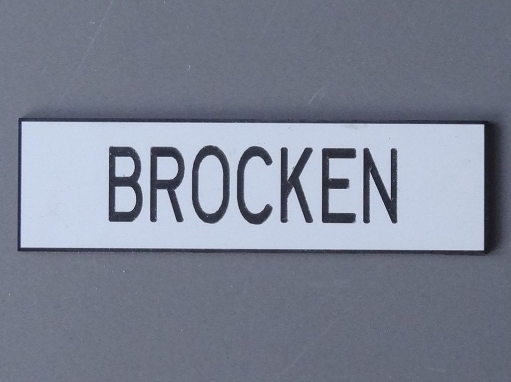 Brocken 70 x 20 mm, 2-Schicht-Kunststoff