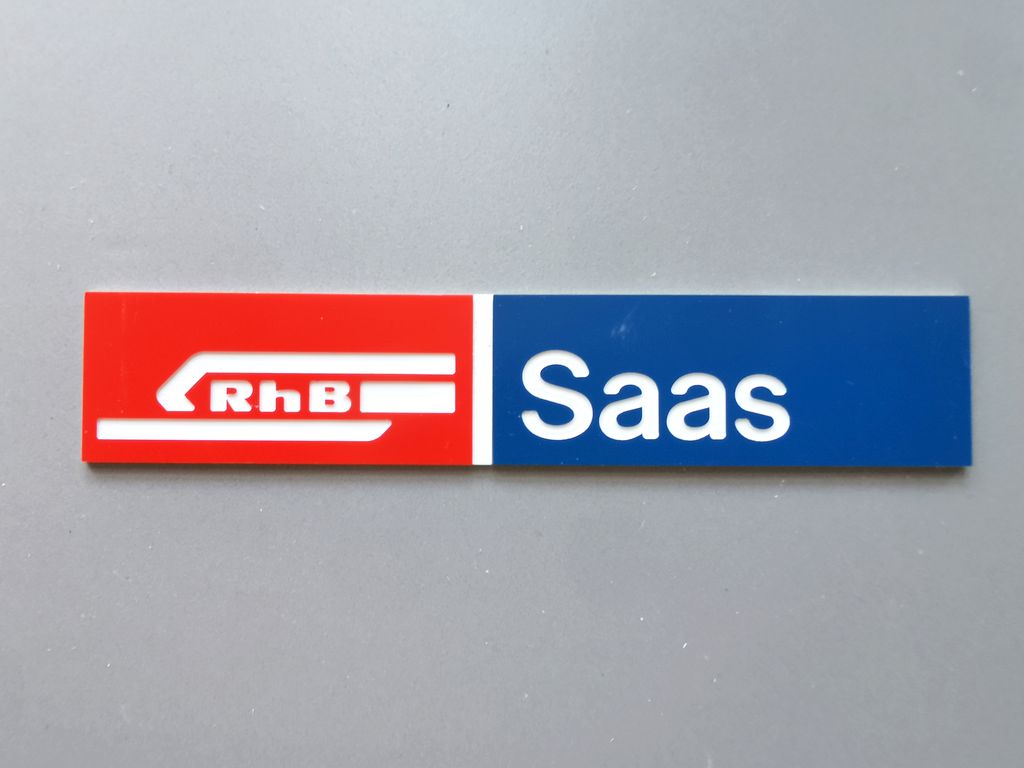 Saas, großes Format 130 x 25 mm, 2-Schicht-Kunststoff