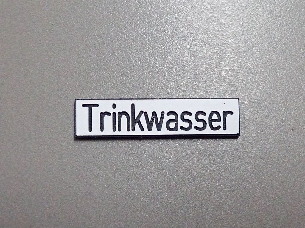 Raumschild: Trinkwasser 30 x 7 mm, 2-Schicht-Kunststoff