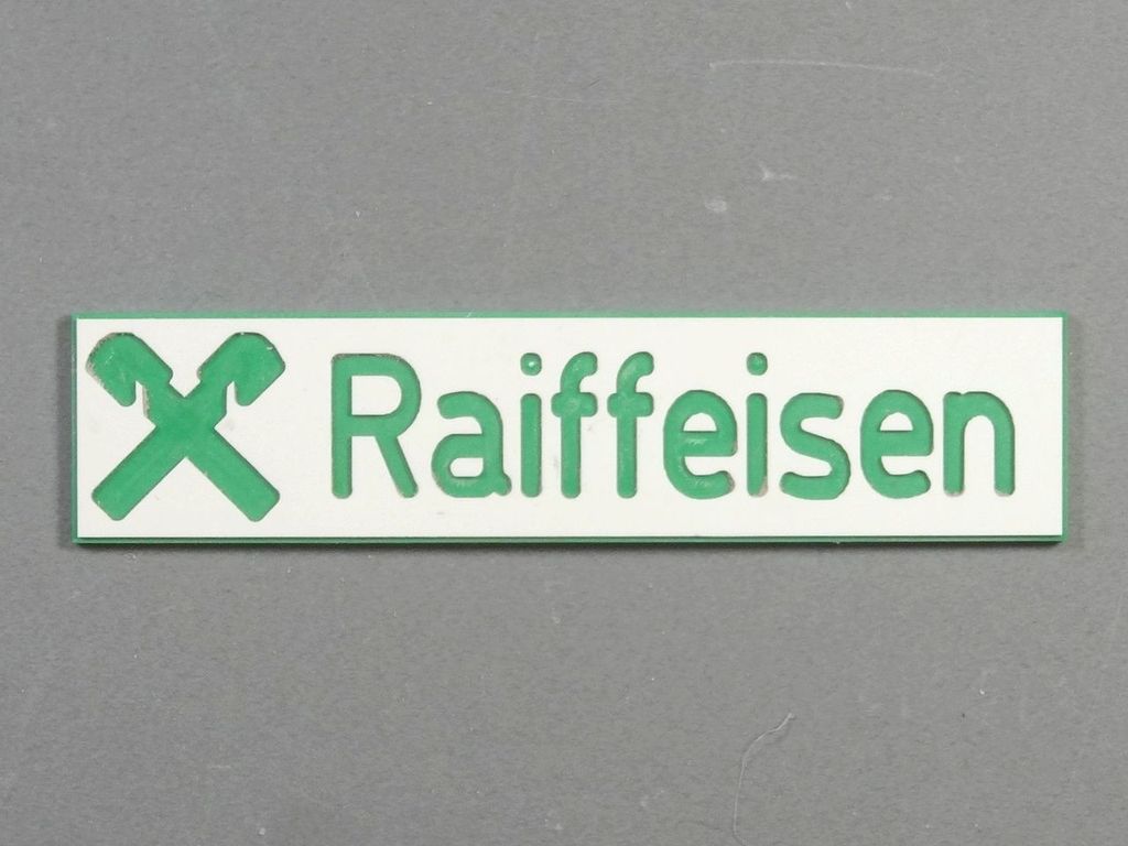Raiffeisen 65 x 15 mm, 2-Schicht-Kunststoff