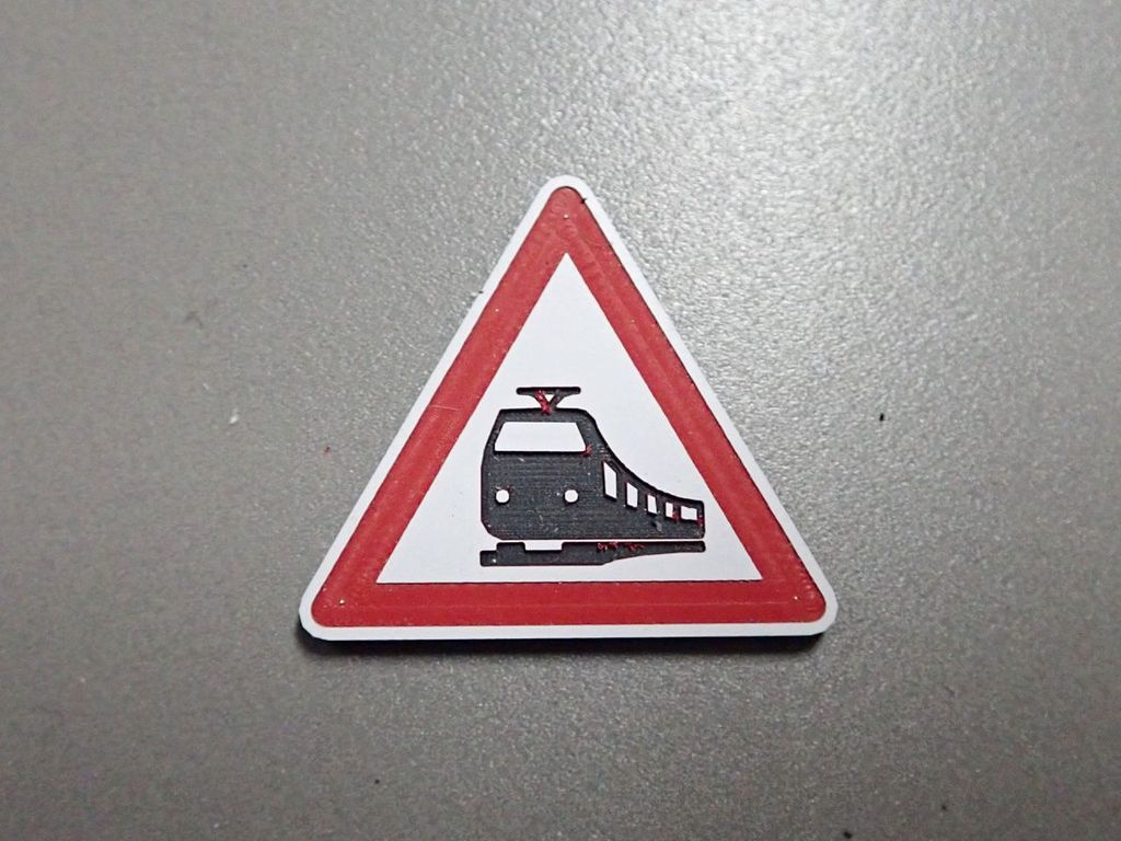 Verkehrsschild Achtung Bahnübergang 26,5 x 23,5mm 2-Schicht-Kunststoff