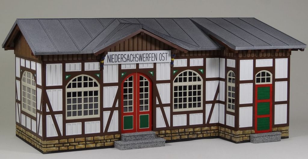 Bahnhof Niedersachswerfen Ost 485 x 250 x 240 mm