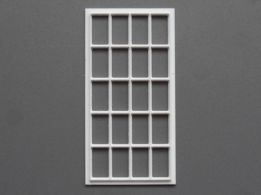 Fabrikfenster, 1:32, 4er-Set 35 x 73 mm