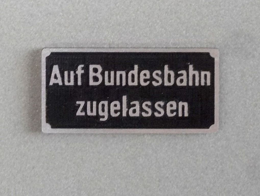 Auf Bundesbahn zugelassen 21 x 10 mm, 2-Schicht-Kunststoff