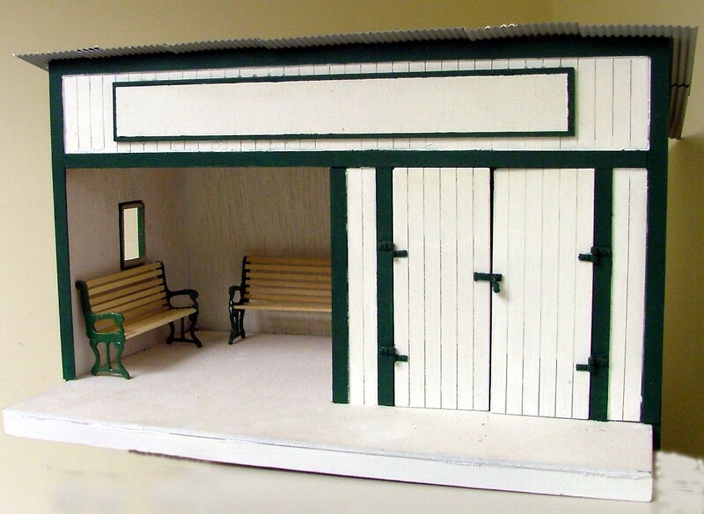 Bahnstation 295 x 210 x 185 mm