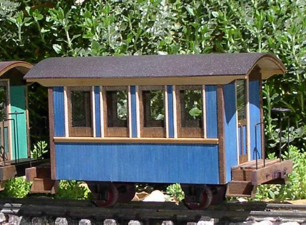 Personenwagen mit 8 Fenstern