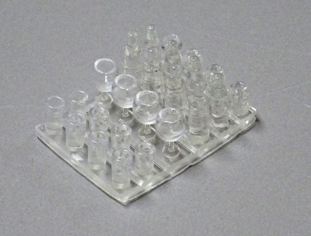 Gläser und Flaschen 24 Stk., Höhe 6-15 mm, 3D-Druck