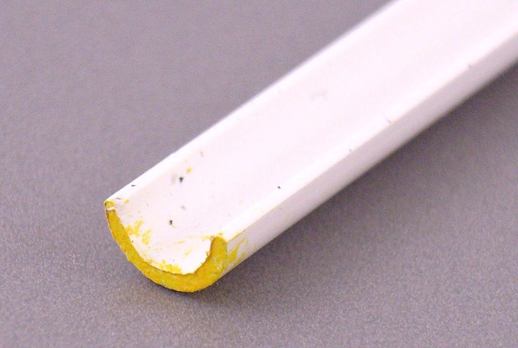 Halbrundrinne aus ABS ca. 500 x 7 x 5 mm