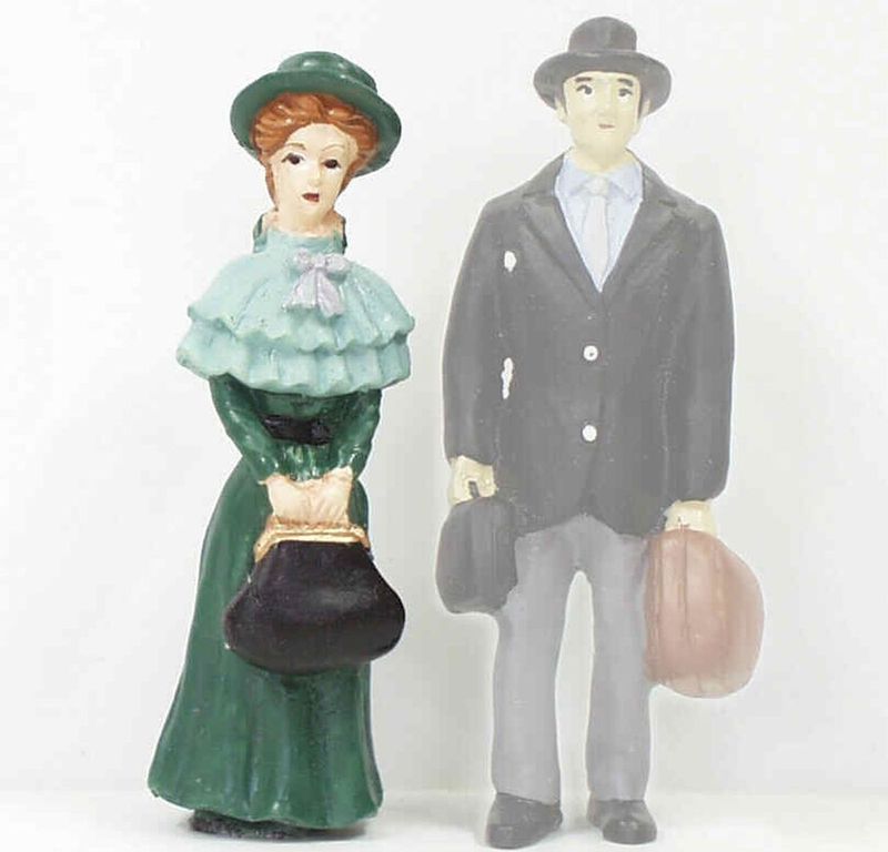 Feine Dame mit Tasche Höhe 80 mm