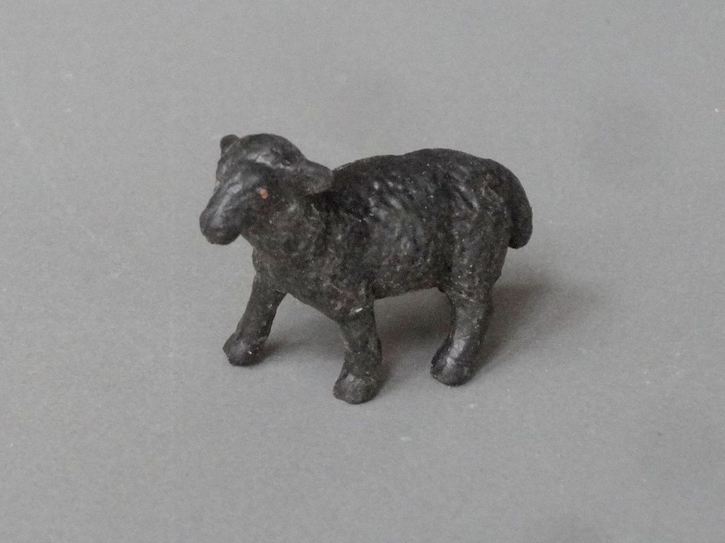 Lämmchen Höhe 20 mm schwarz