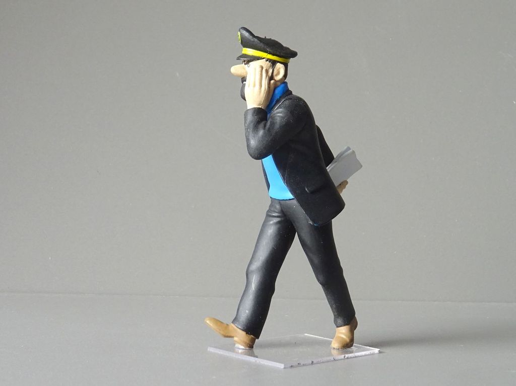 Haddock mit Zeitung, Schlüsselanhänger Höhe 85 mm