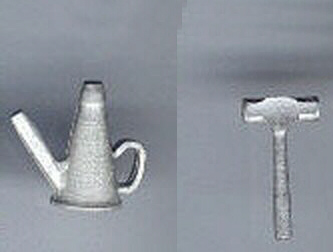 Altölkanne & Hammer je 1 Stück