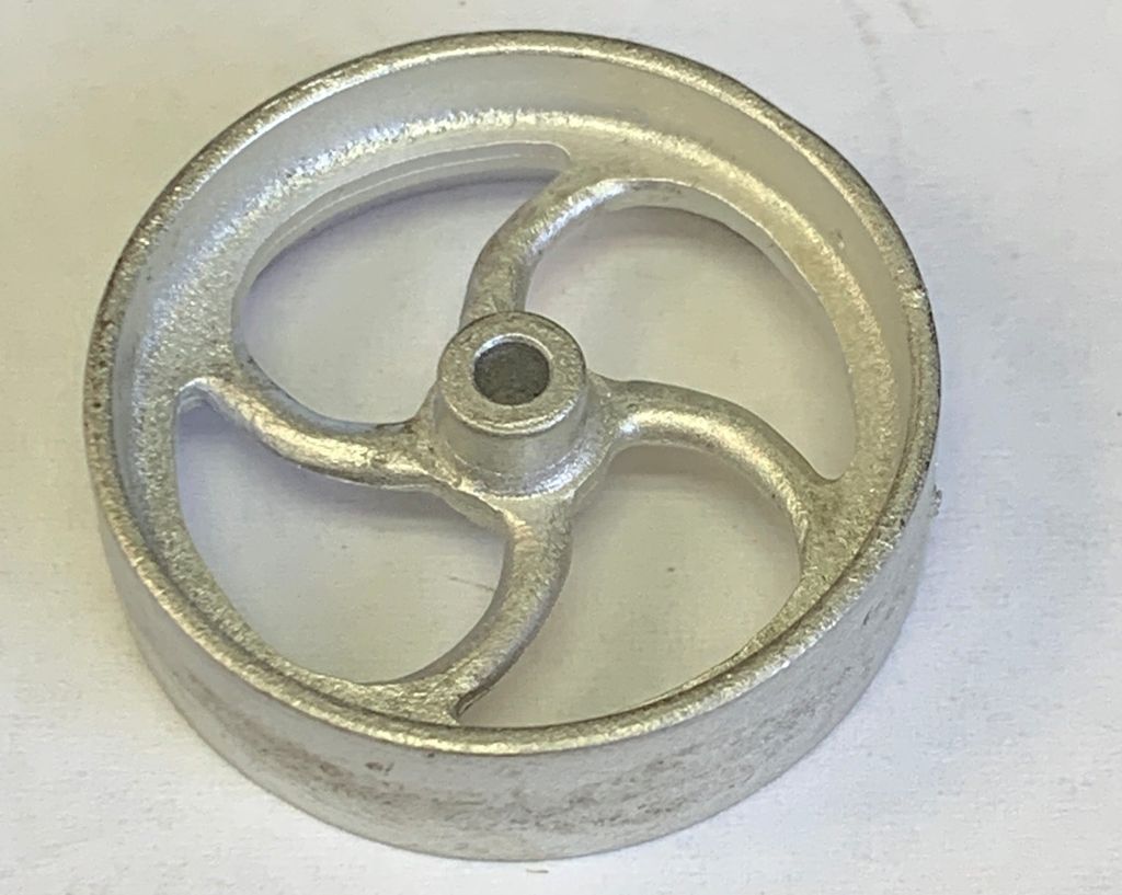 Curly spoke flywheel