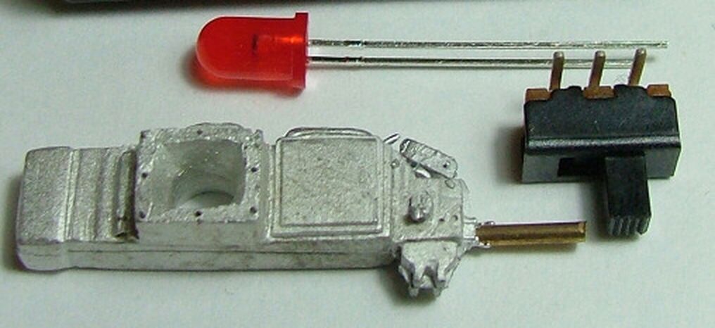 FRED blinkendes Rücklicht Korpus 10 x 32 x 8 mm