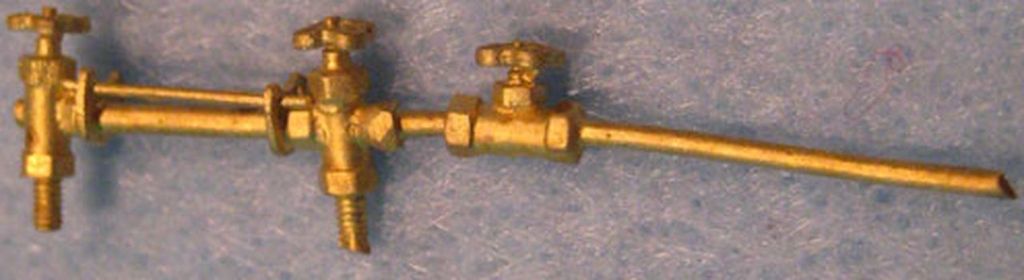 Stehkessel-Wasserstandsglas mit Prüfventil Abstand der Ventile 13mm