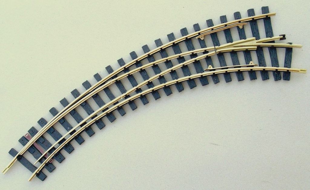 Bogenweiche R1-R2, 60° und 45° rechts, Fertigmodell