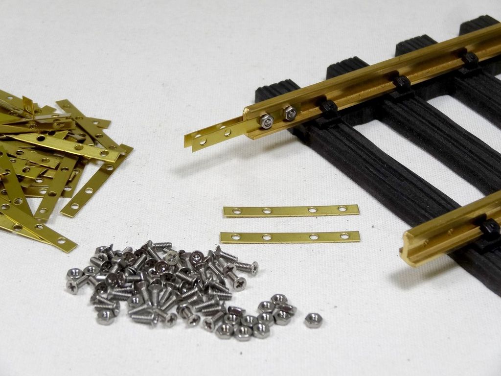 Schienenverbinder Regelspurgleis 100 Laschen 38 x 4 x 0,5 mm