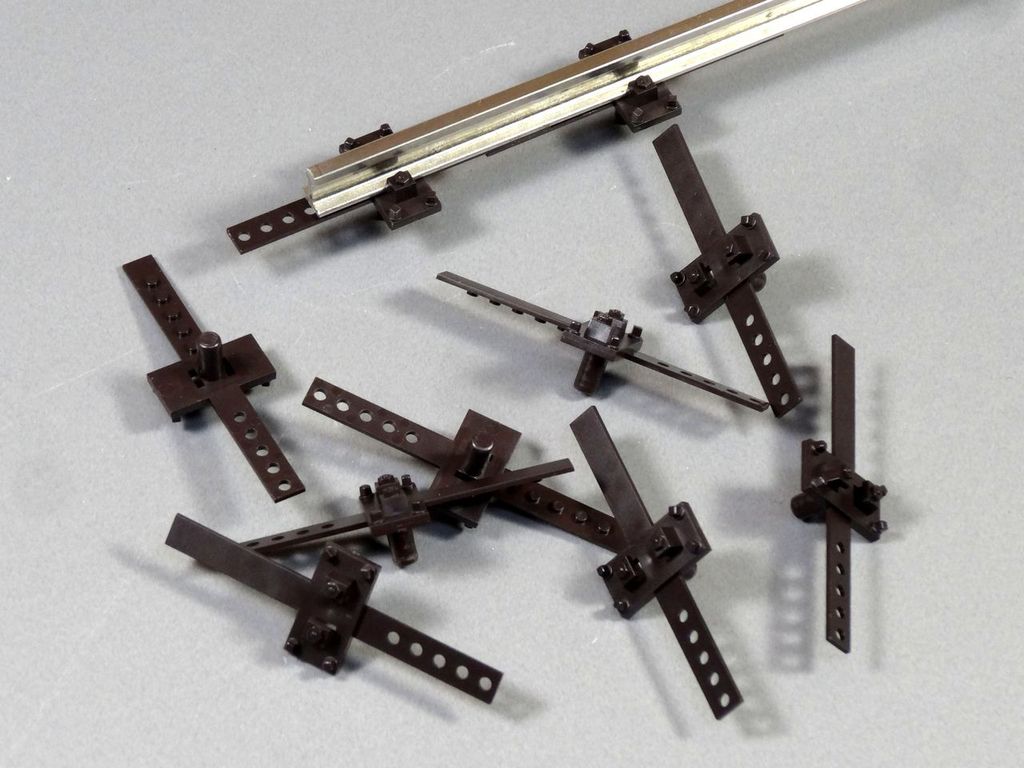 Schienenstühlchen Code 250, 50 Stk. 14 x 7 mm, Luran S