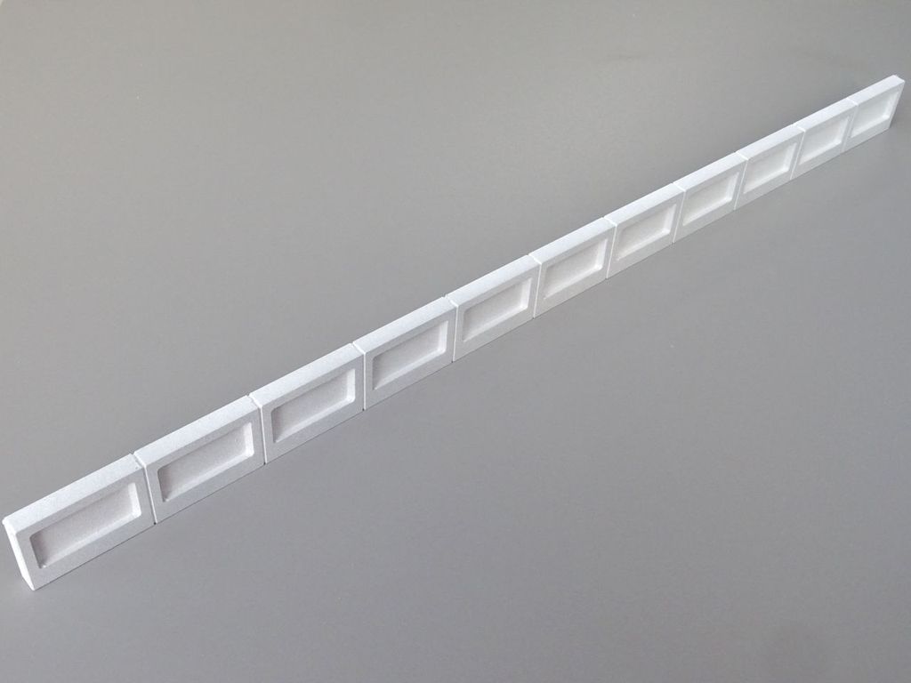 Bahnsteigkante 495 x 30 x 8 mm