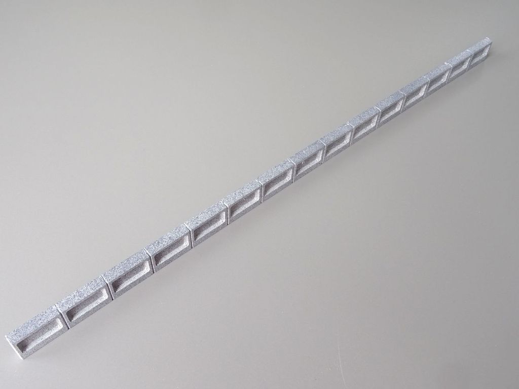 Bahnsteigkante 1:32 480 x 21,5 x 8 mm