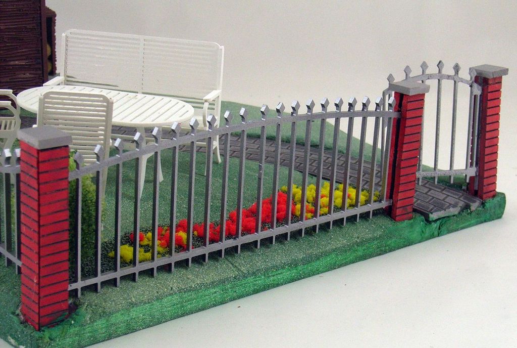 Bogenzaun, Tor und Tür ca. 250 mm x 65 mm