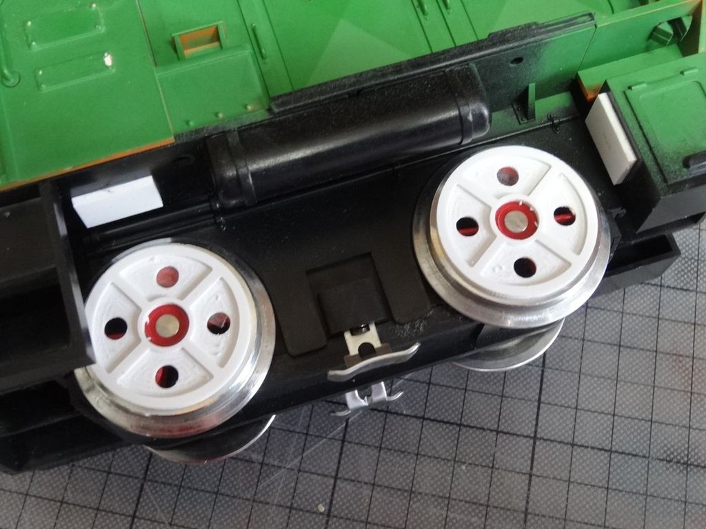 LGB 2090 Außenrahmen Bausatz aus Polystyrol und Weissmetall