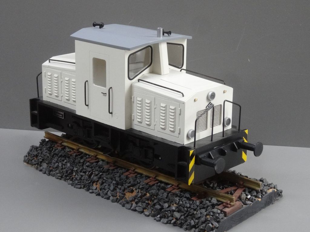 Rangierdiesellok O&K, Gehäuse-Bausatz 310 x 100 x 150 mm